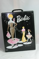 019 - Barbie vintage carry cases