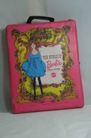 021 - Barbie vintage carry cases