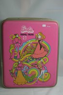 048 - Barbie vintage carry cases