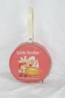 002 - Barbie vintage carry cases