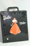 014 - Barbie vintage carry cases