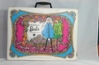032 - Barbie vintage carry cases