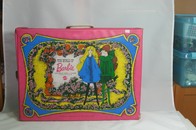 047 - Barbie vintage carry cases