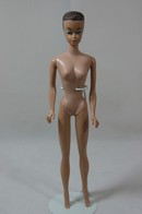 087 - Barbie doll